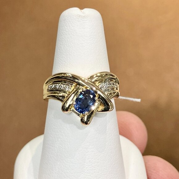 Sapphire And Diamond Gold Ring - Picture 1 of 6